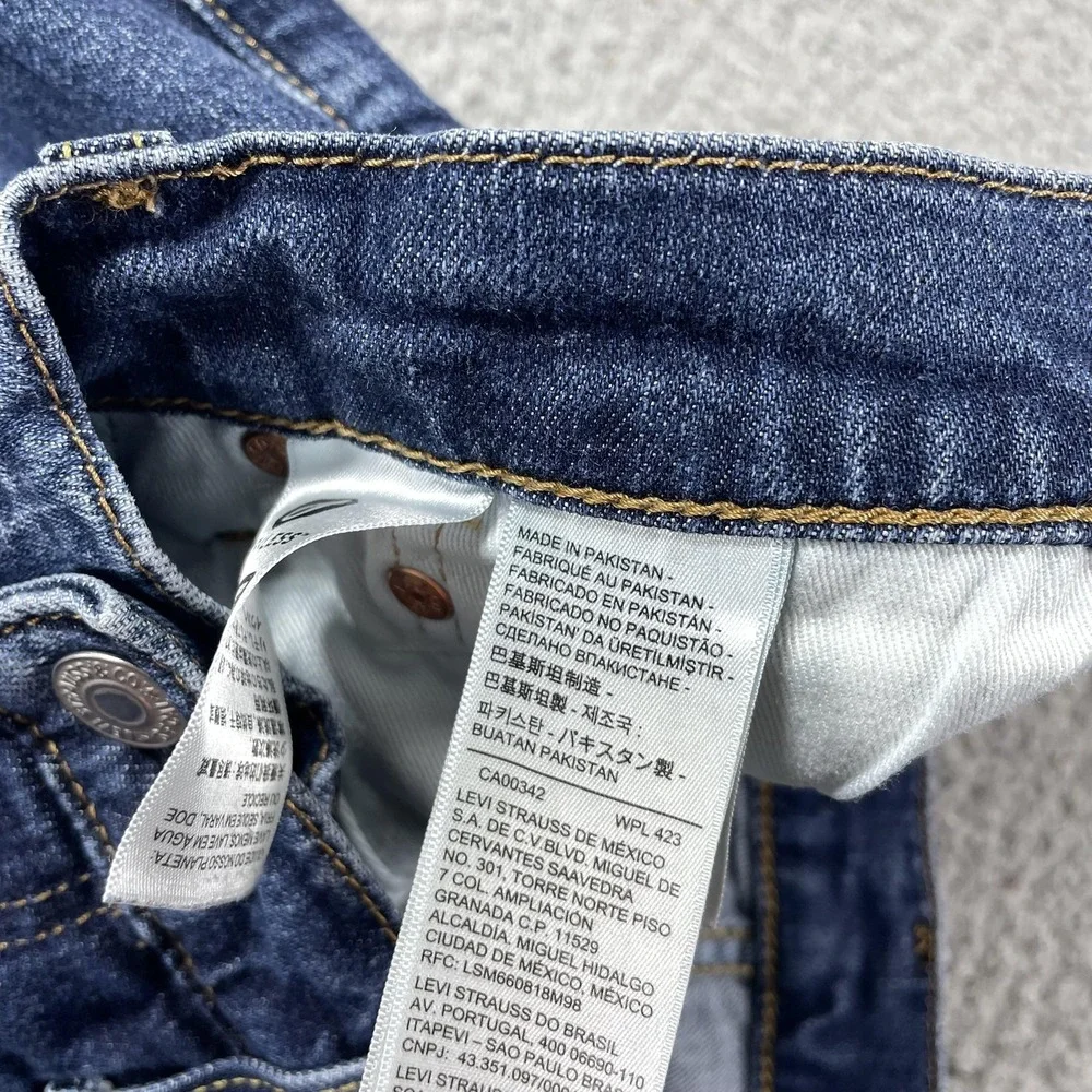 Levis signature clean
